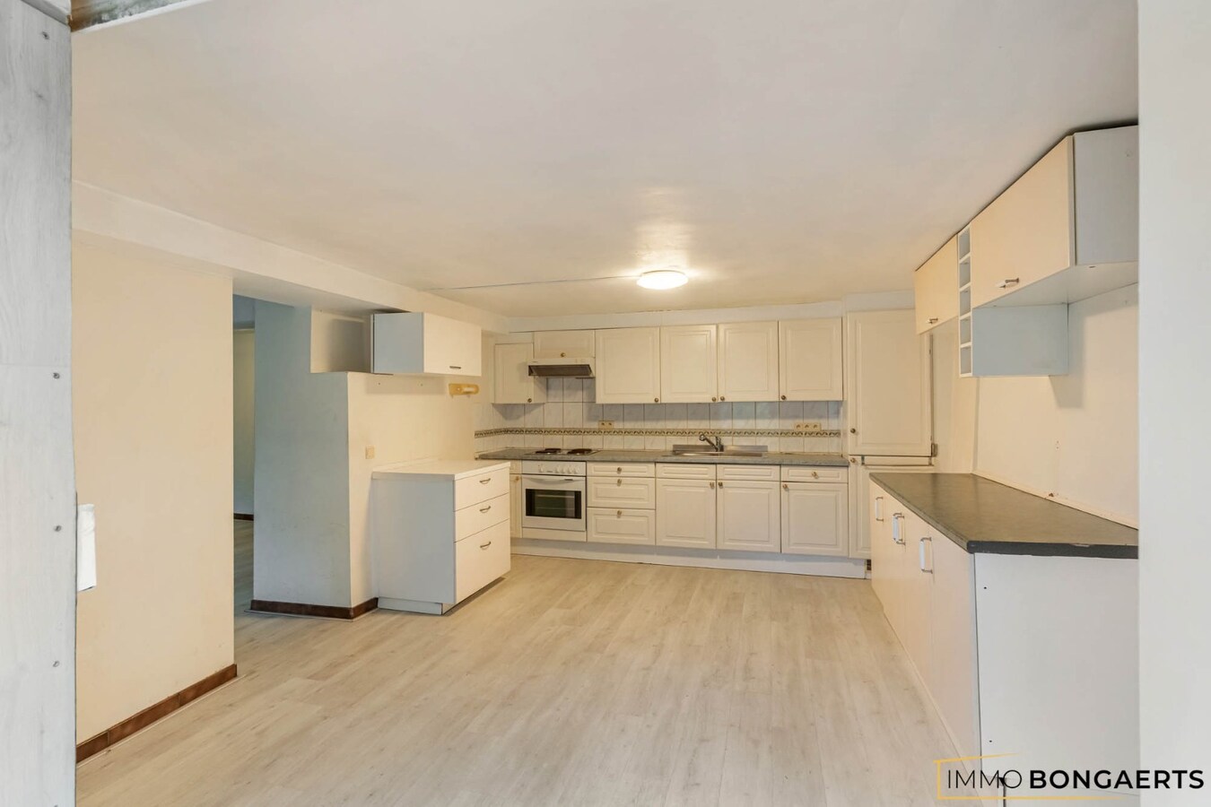 Instapklaar appartement met 2 slaapkamers in As 