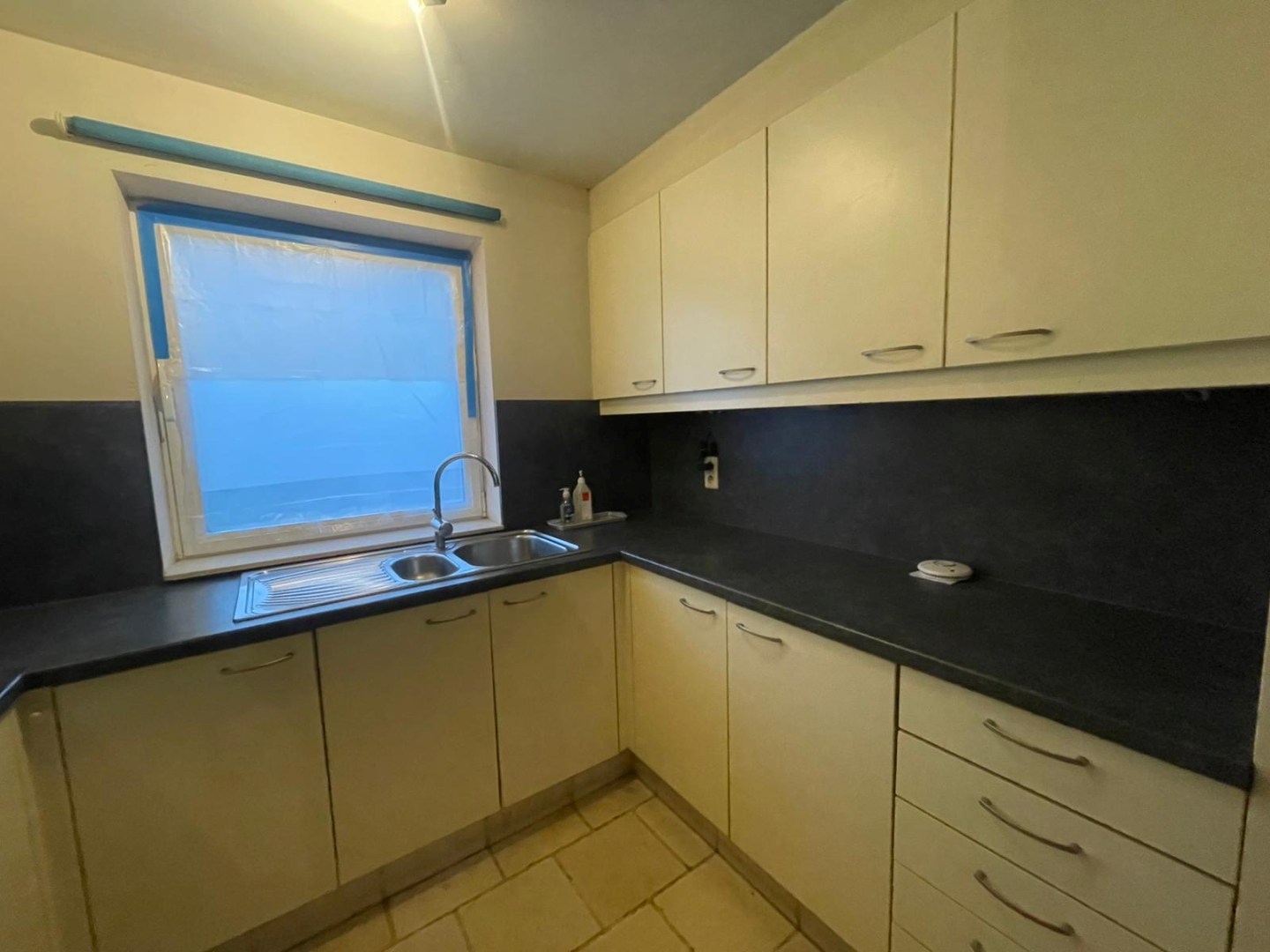 Gelijkvloersappartement te huur met twee slaapkamers en gezellig tuintje te Geel! 