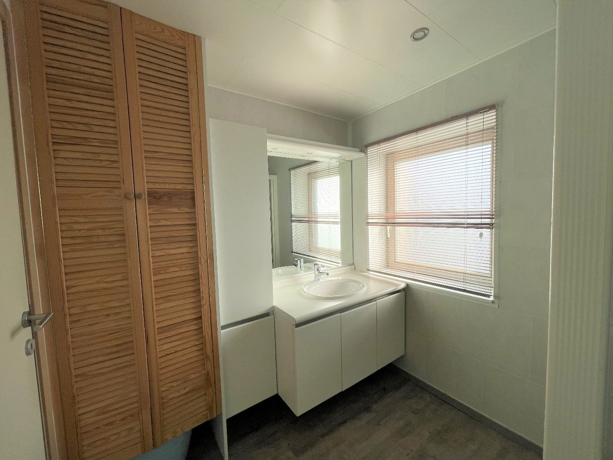 Rijwoning met 2 slaapkamers en tuin te Roeselare 