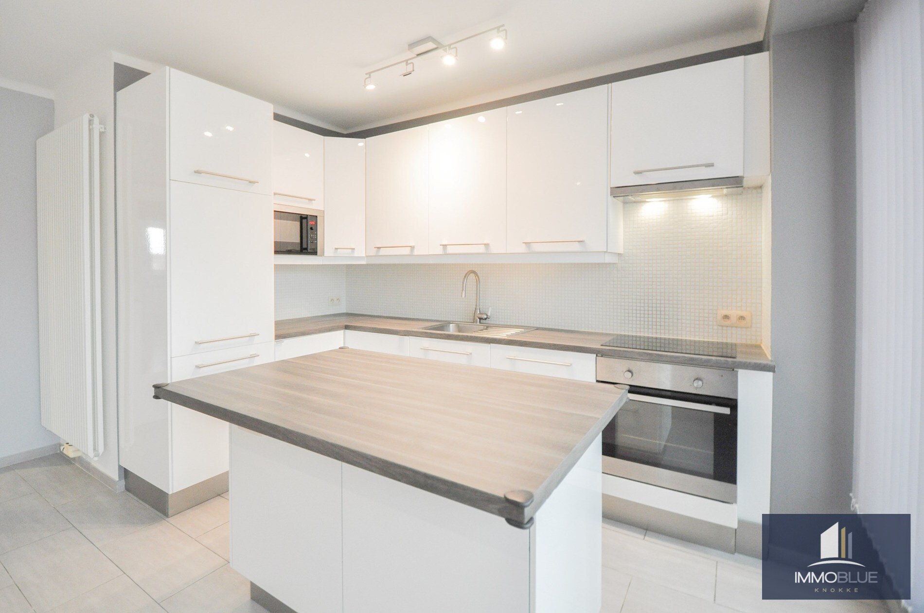 Instapklaar appartement gelegen in een kleine residentie nabij het Zegemeer. 