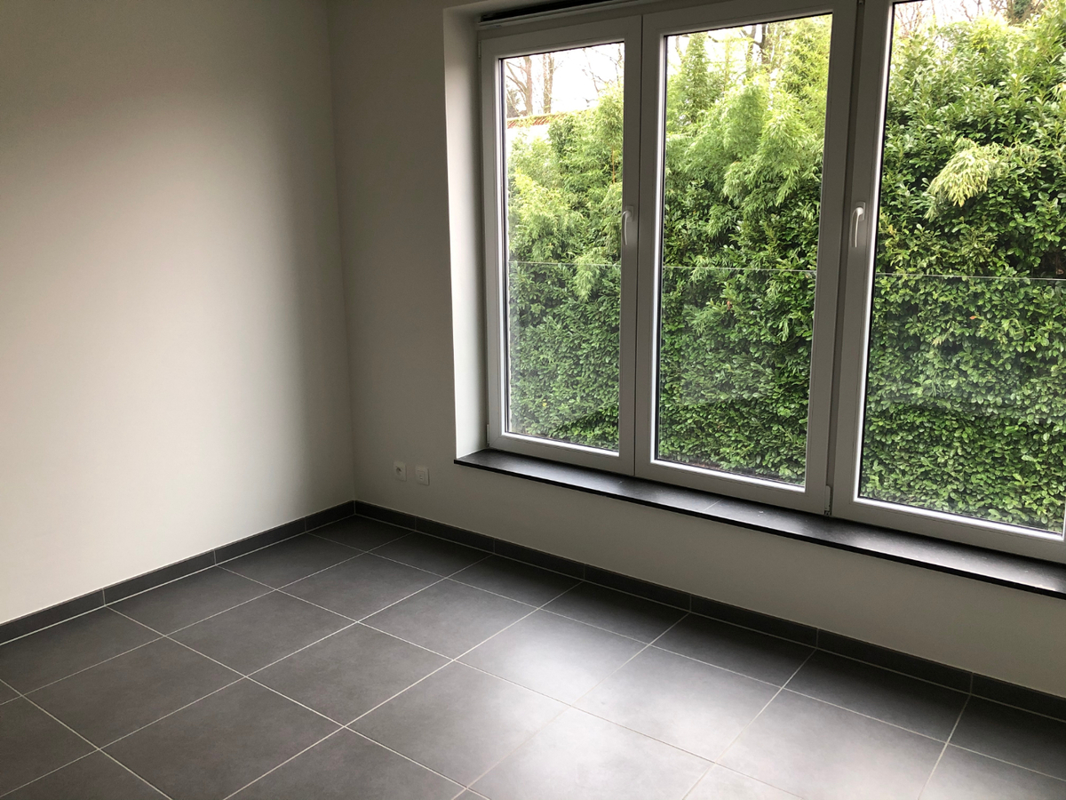 Nieuwbouw 2-slpk-appartement met terras te Asper 