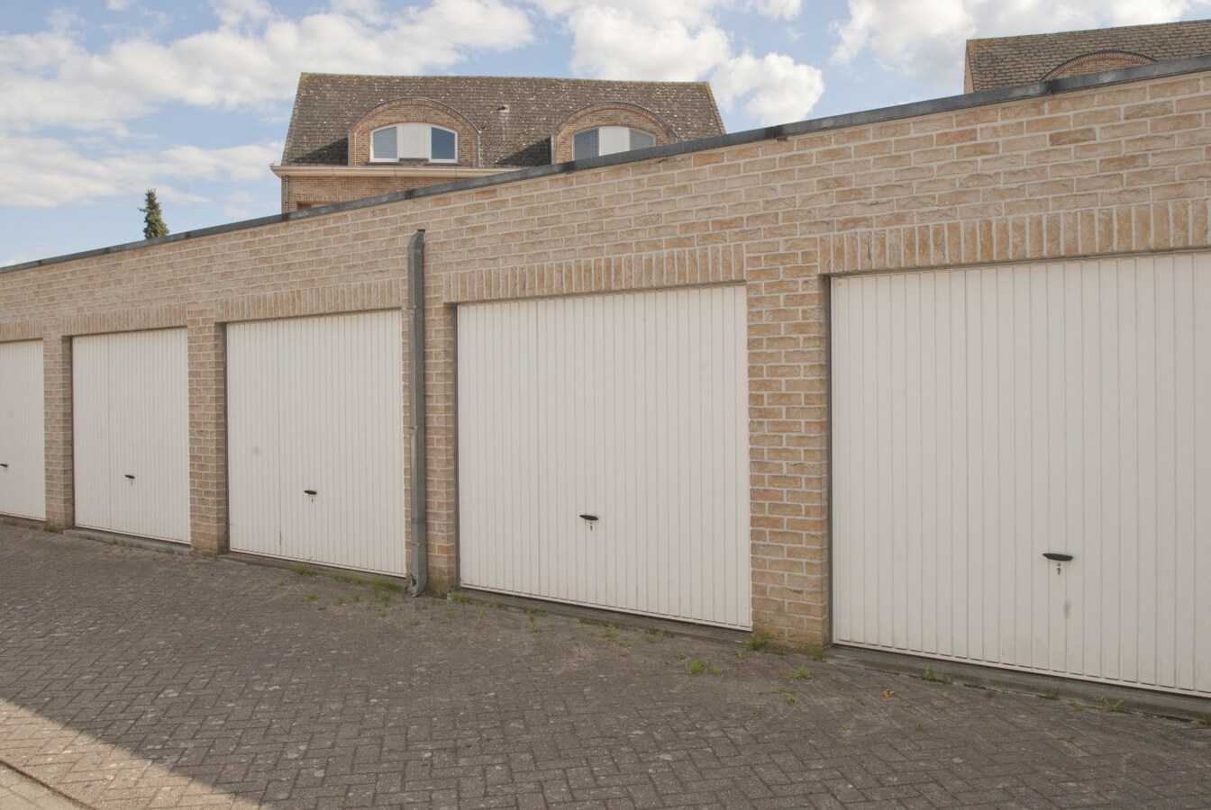 Instapklaar - 2 slpks - ruim terras - garage 