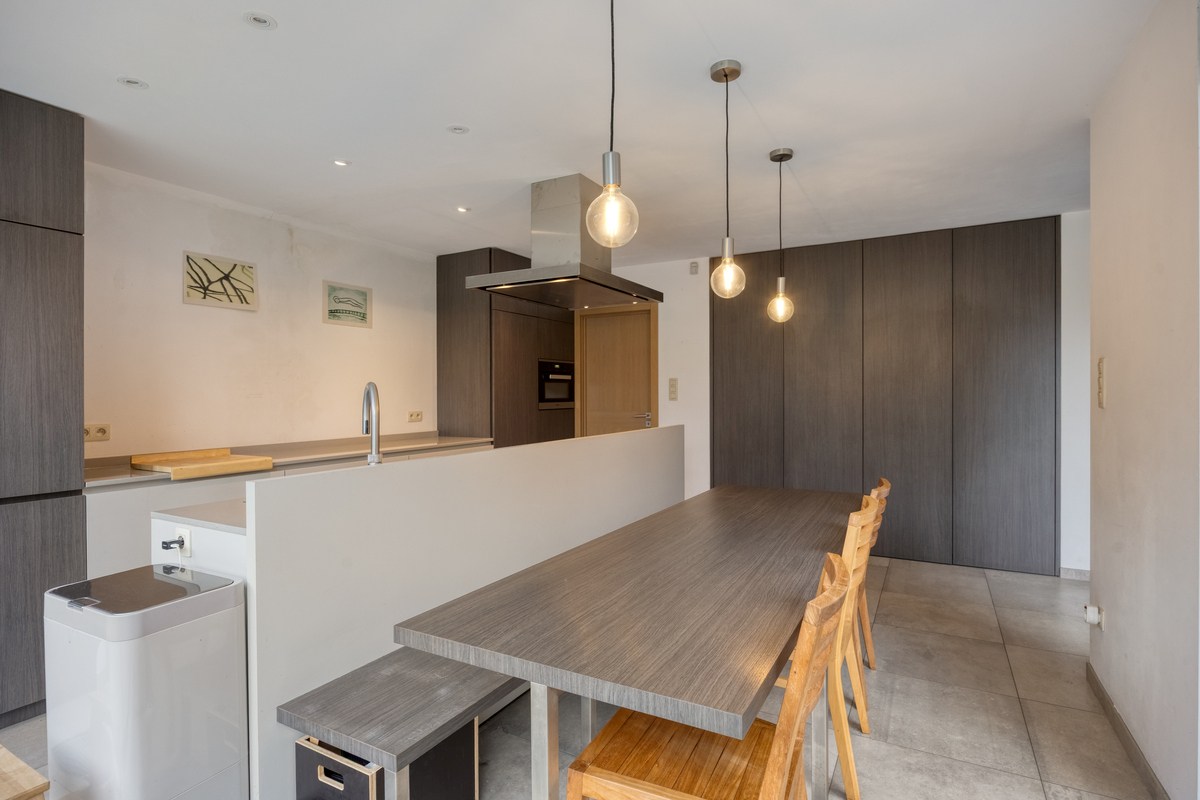 Ruime gerenoveerde villa met 5 slaapkamers en 2 badkamers, tuin en garage in Kessel-Lo, EPC-waarde 285 kWh/m² 