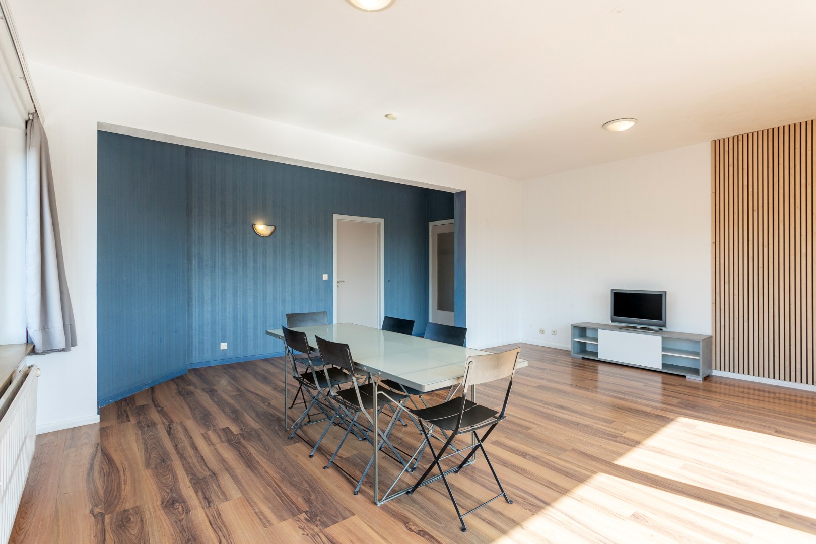 Instapklaar appartement met 2 slpk te Halle 