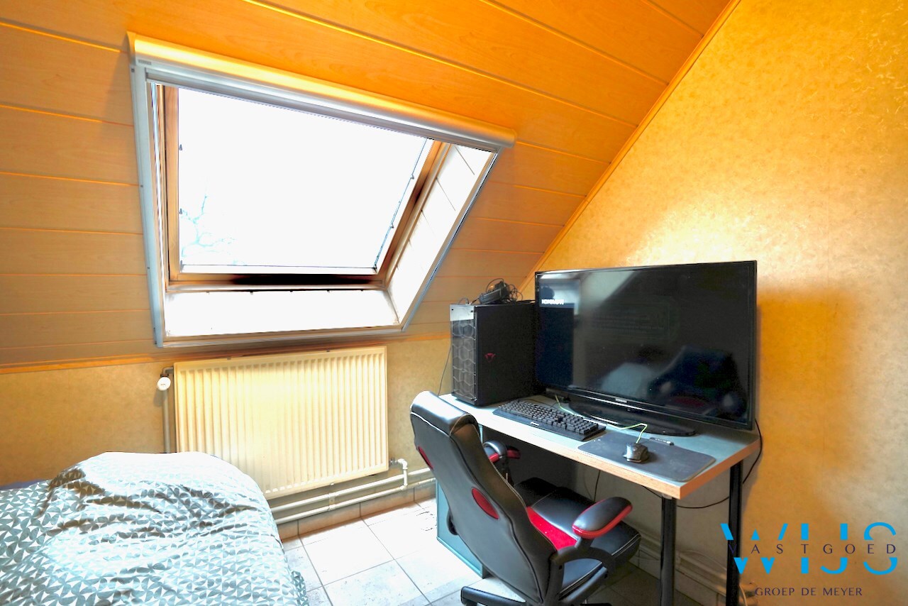 Landelijk gelegen woonhuis met 3 slaapkamers te Boekhoute! 