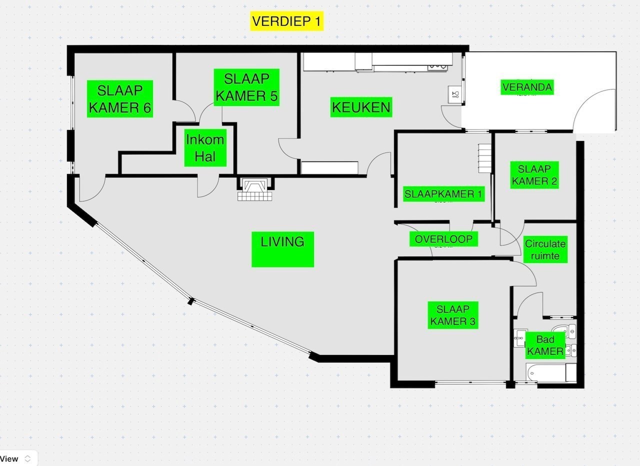 Te renoveren zes slaapkamer appartement 