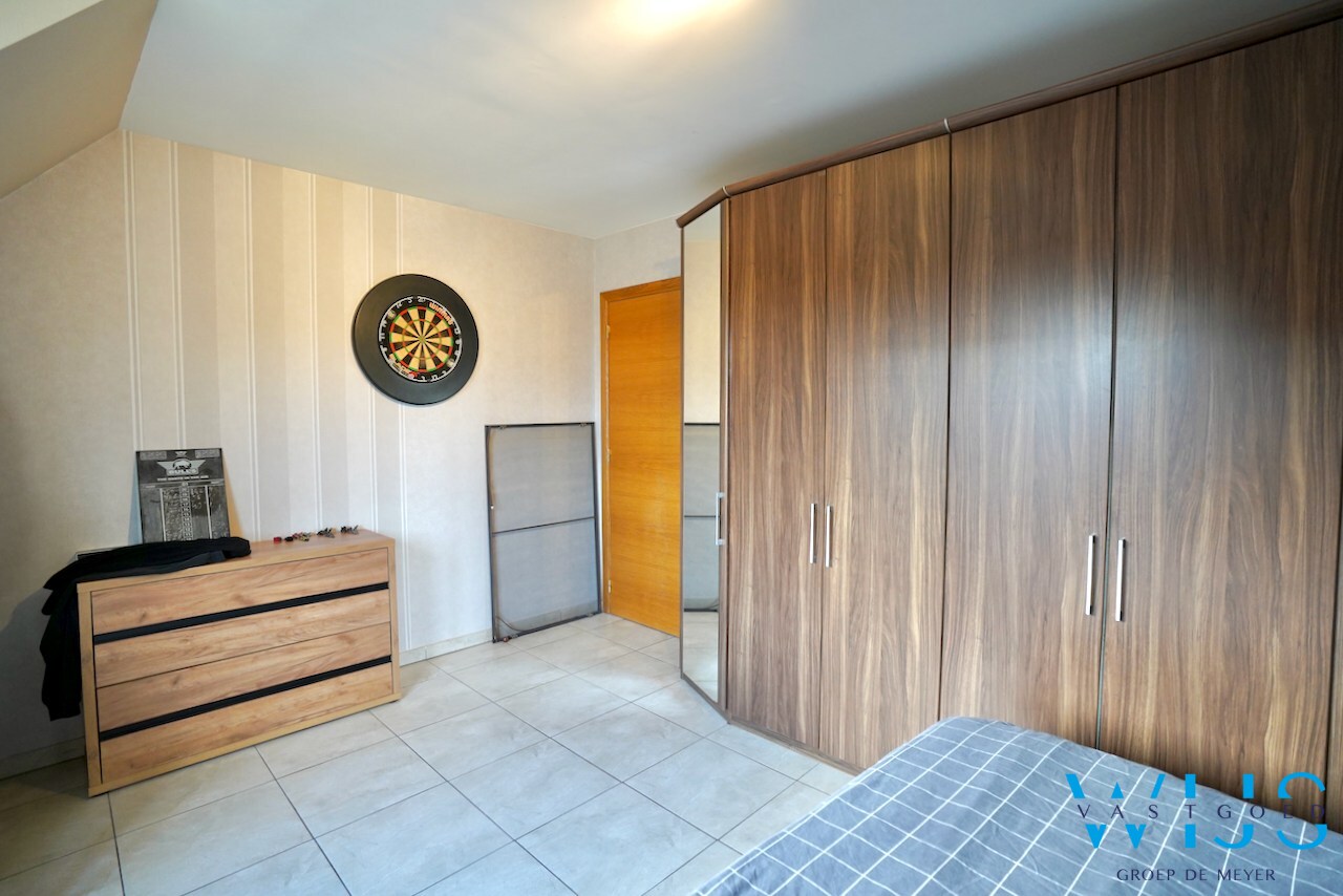 Instapklaar appartement met terras en aparte garage te ERTVELDE ! 