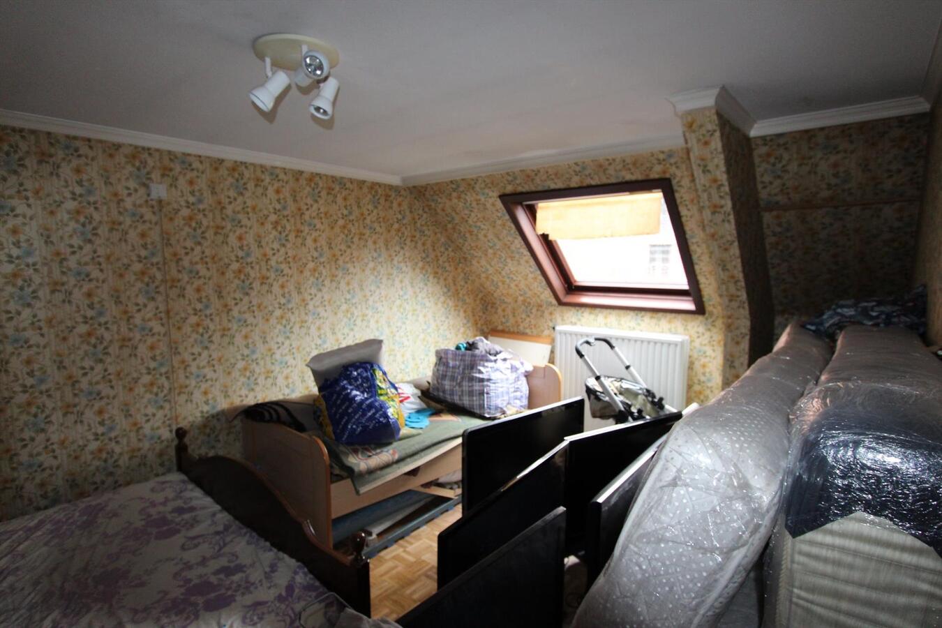 Woning met  3 slaapkamers en garage te Roeselare 