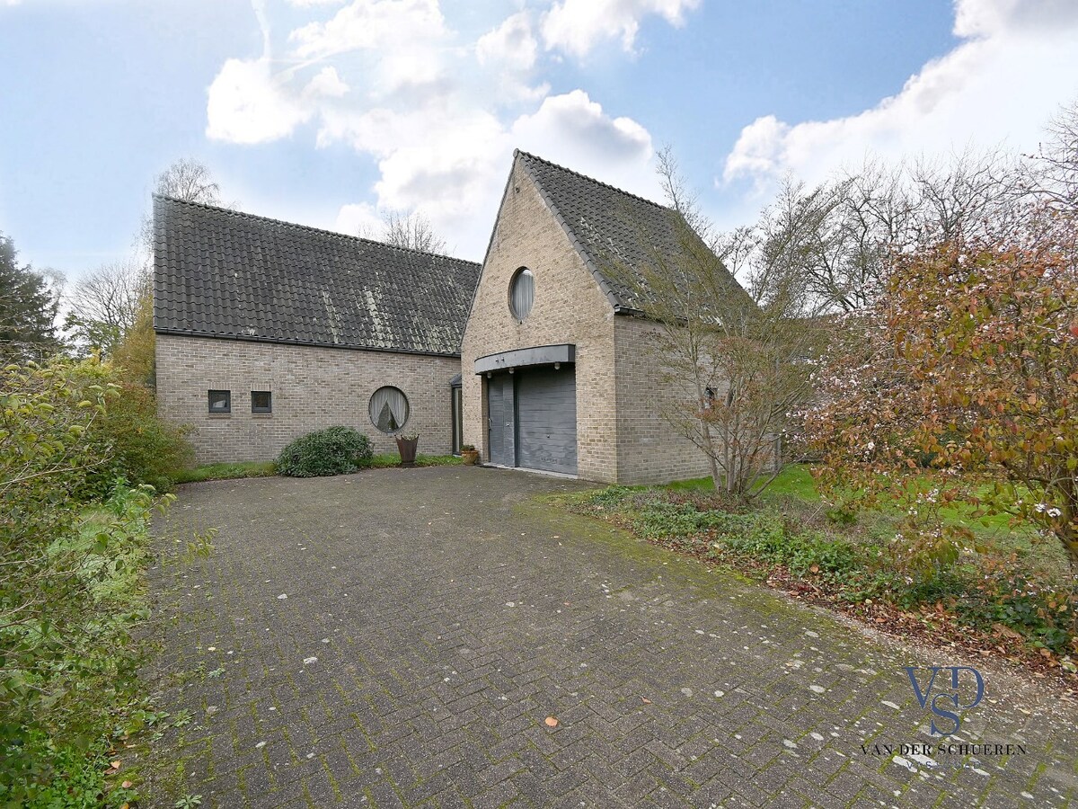 Knappe villa in 't groene Schelderode (EPC van 216 !). 