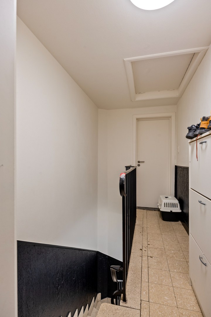 Opbrengsteigendom met handelspand en 3 appartementen te koop in Heverlee op een super ligging! 