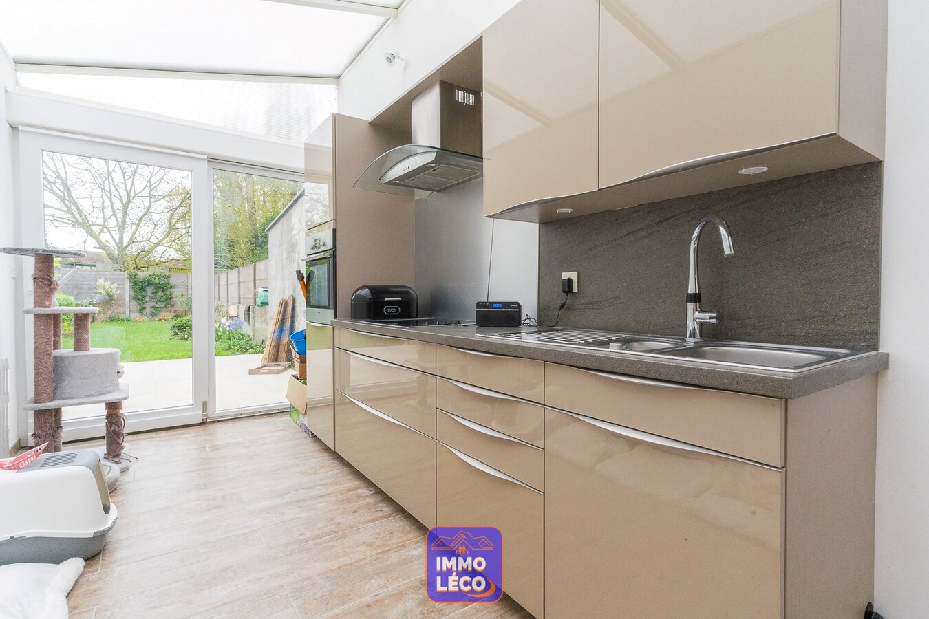 Maison rénovée proche de parc avec jardin ! 