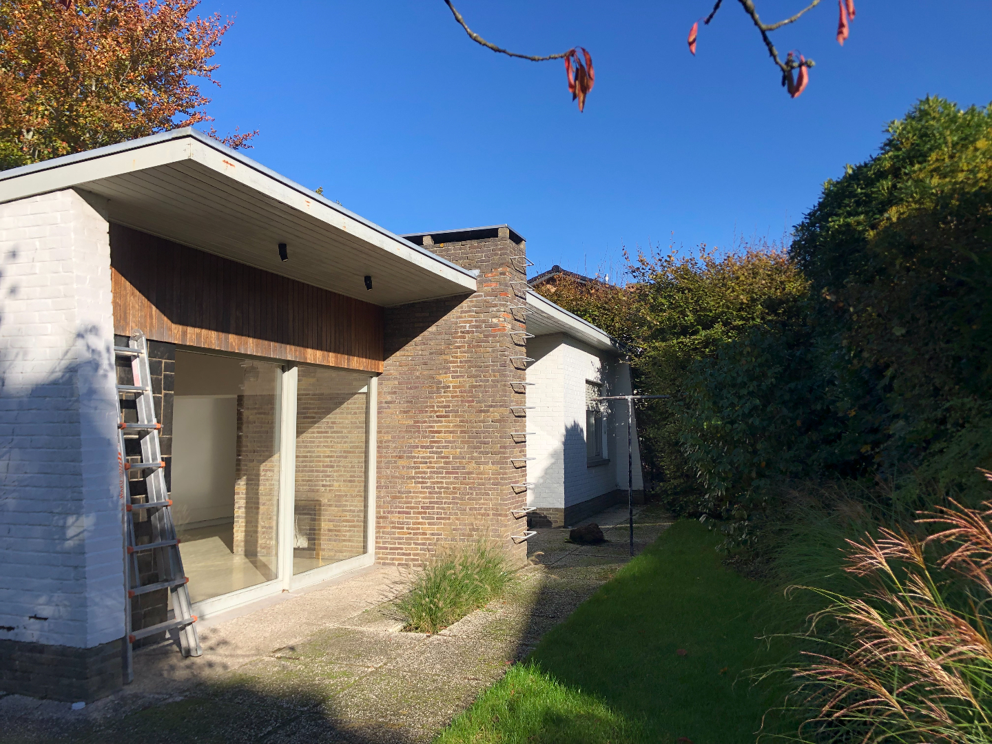 Vernieuwde ruime gezinswoning 