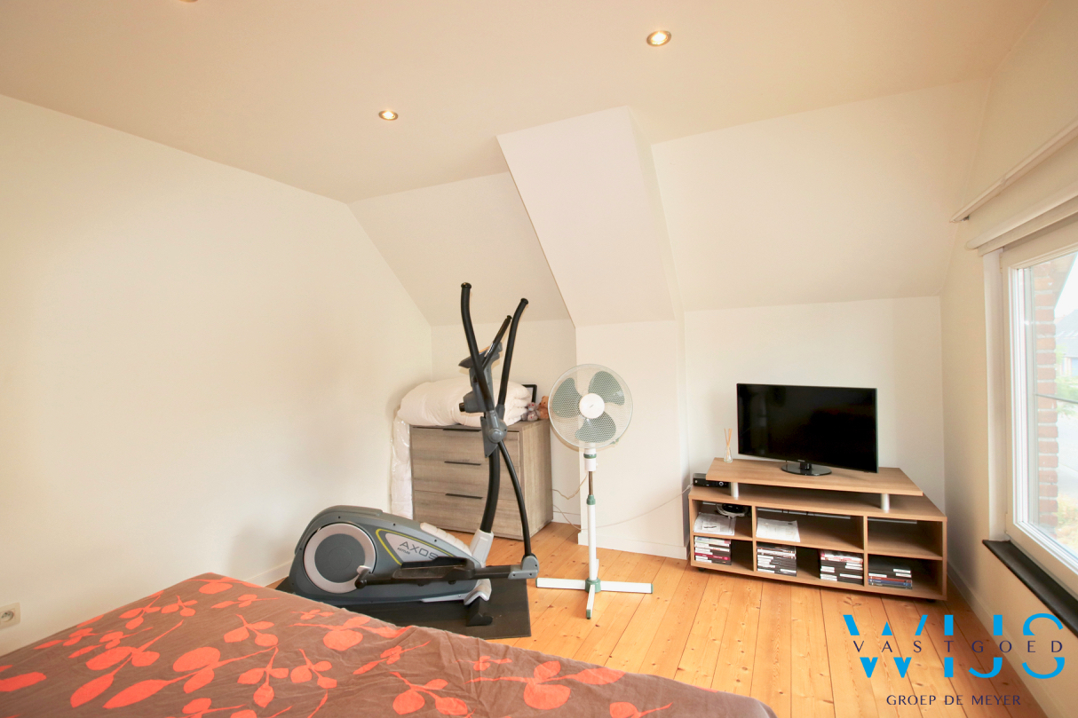 Instapklaar en gezellig woonhuis met 2 slaapkamers en tuin ! 