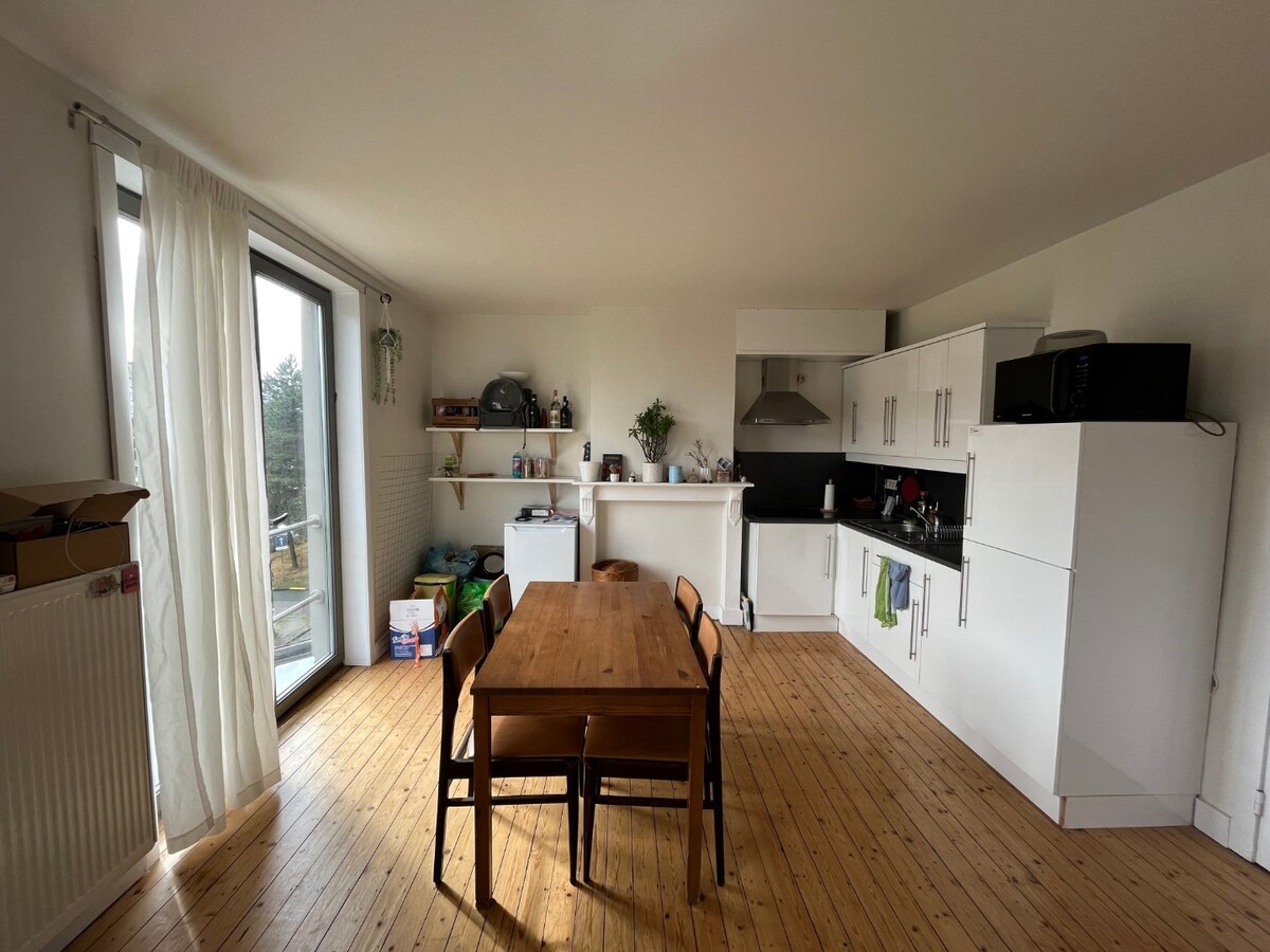 Gezellige duplex nabij 't Zuid - DOMICILIE VERPLICHT ( geen studenten ! ) 