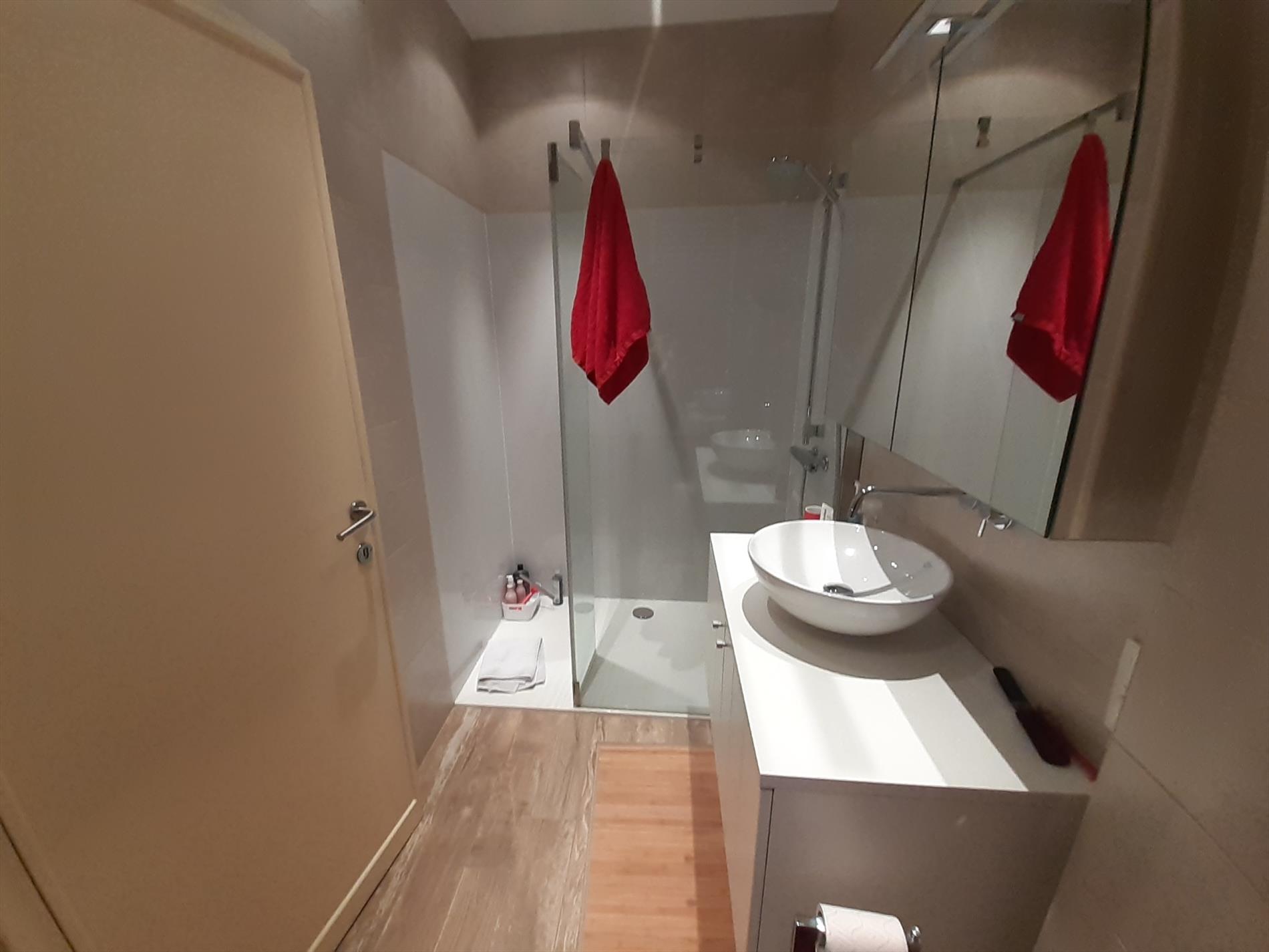 2 slaapkamer appartement met zijdelingse zeezicht 