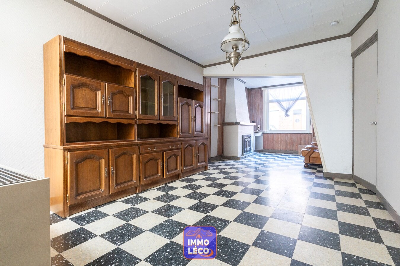 Maison avec jardin dans une rue calme, excellent potentiel ! 