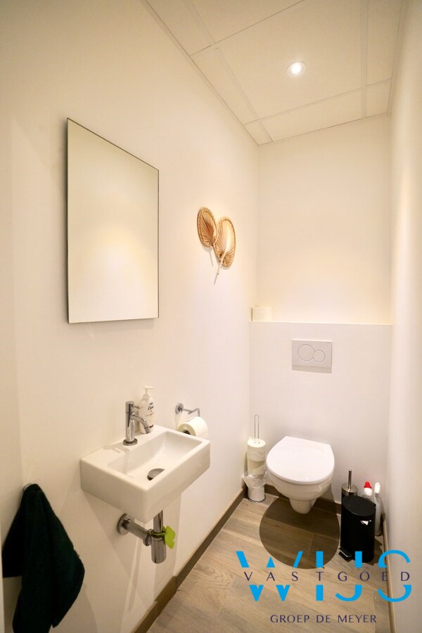 Multifunctioneel handelspand te centrum SLEIDINGE! 