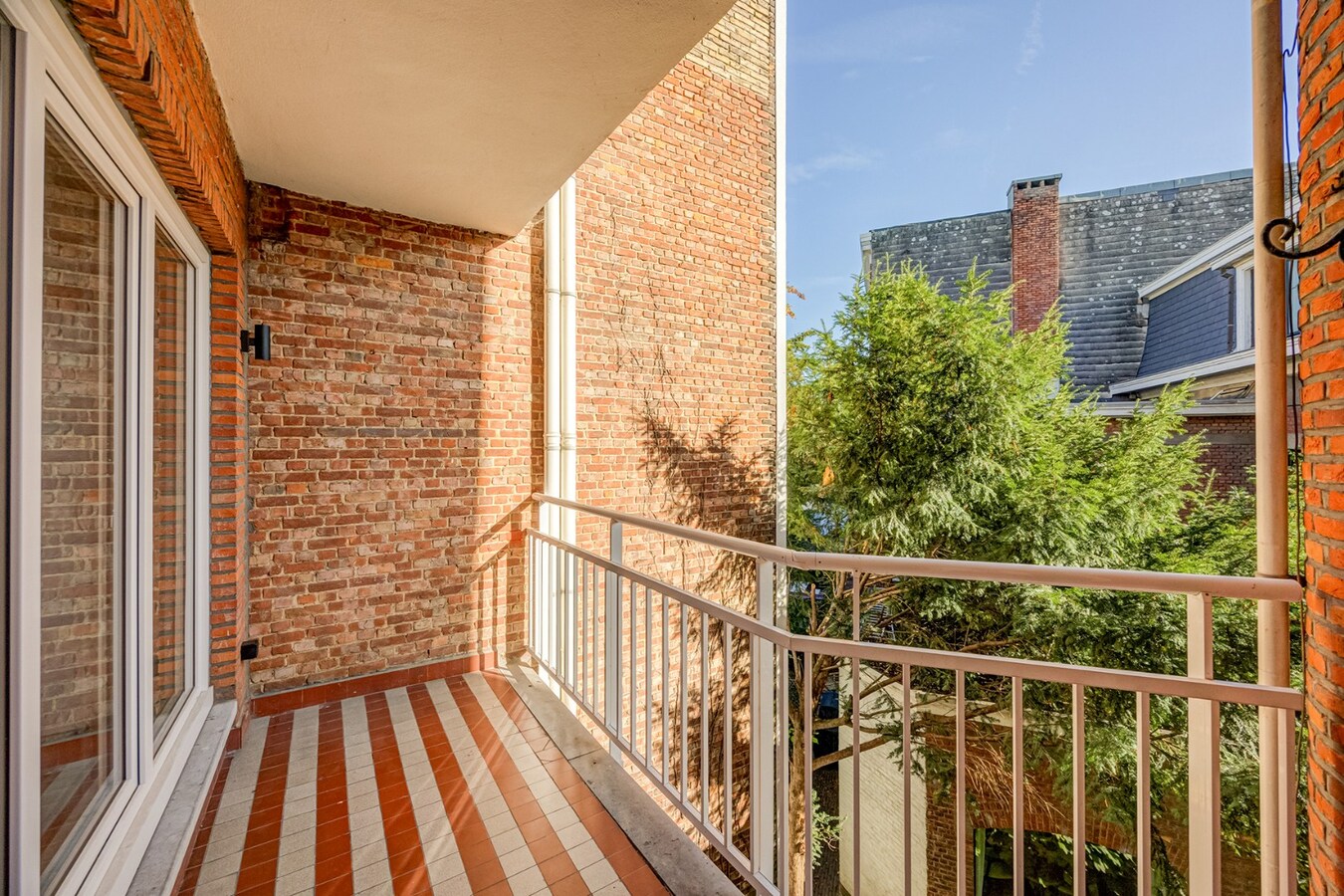 Gerenoveerd appt. met 3 slpk en 2 terrassen Tentoonstellingswijk! 