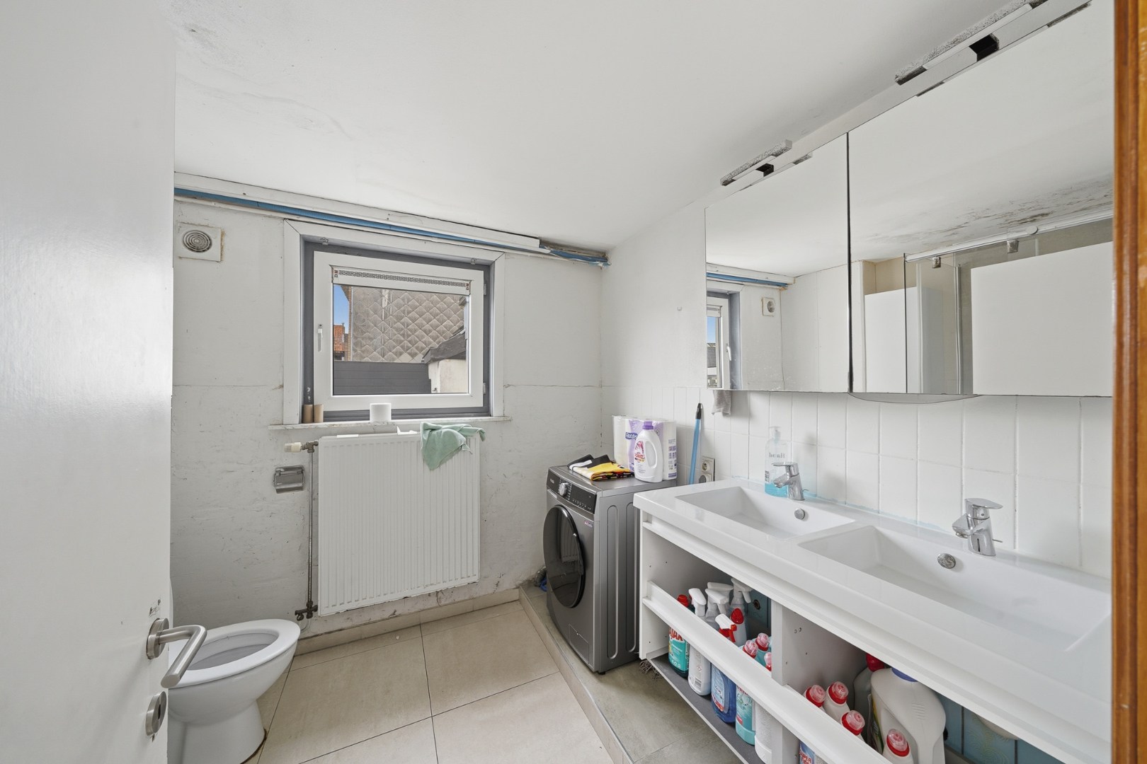 Ruime woning met veel mogelijkheden te Oostende 