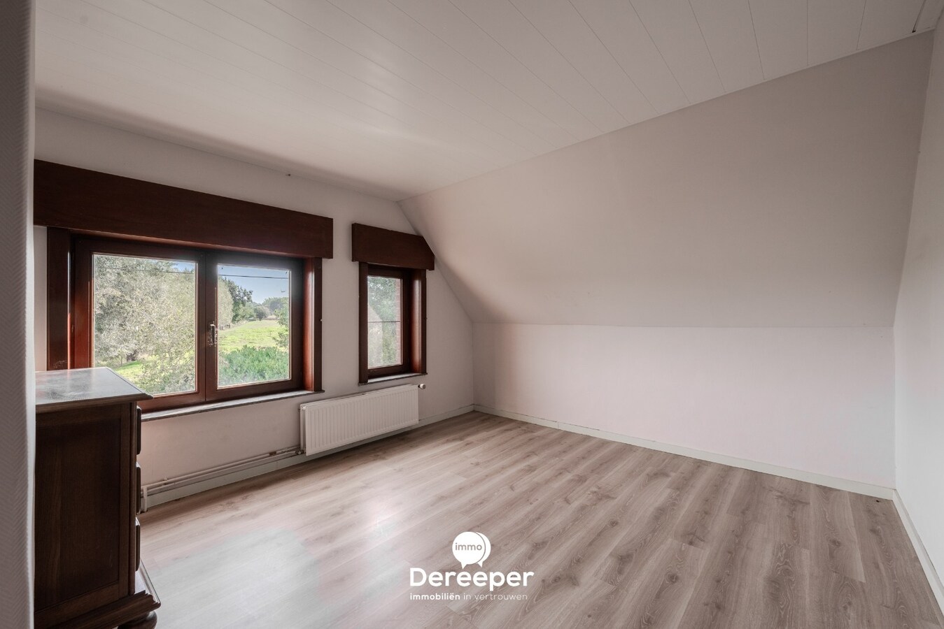 Prachtige landelijke hoeve op ruim perceel van 7.479 m² te Ichtegem 