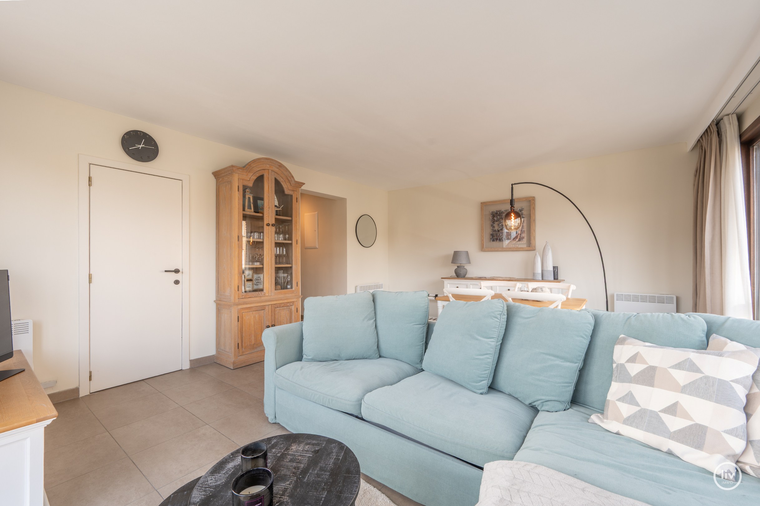 Lichtrijk 1-slaapkamerappartement op een aangename ligging vlakbij de Lippenslaan te Knokke. 