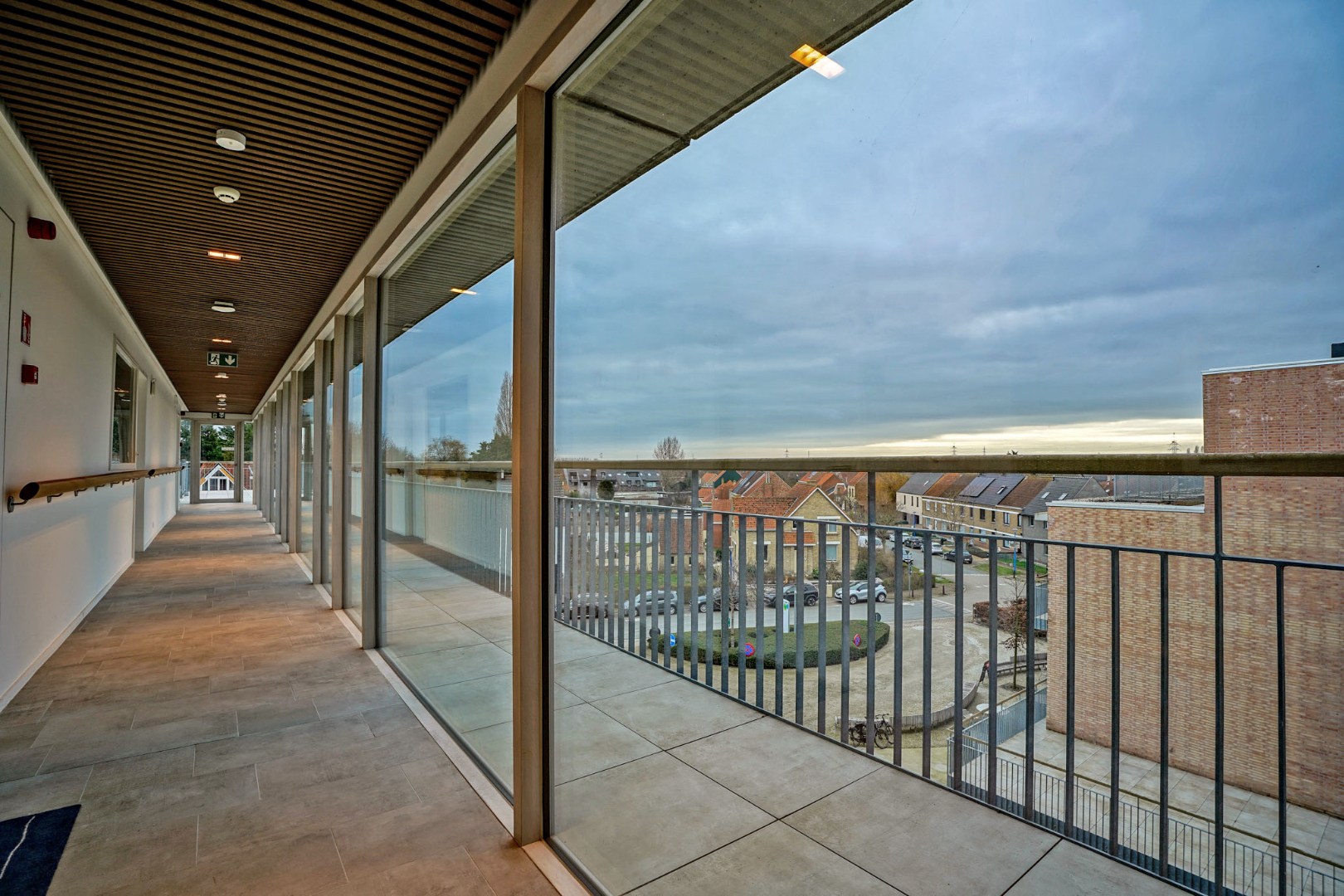 Prachtig 1-slaapkamerappartement met ruim terras (serviceflat) in Residentie Beukenhof, uniek wonen in de dorpskern van Oostduinkerke. 