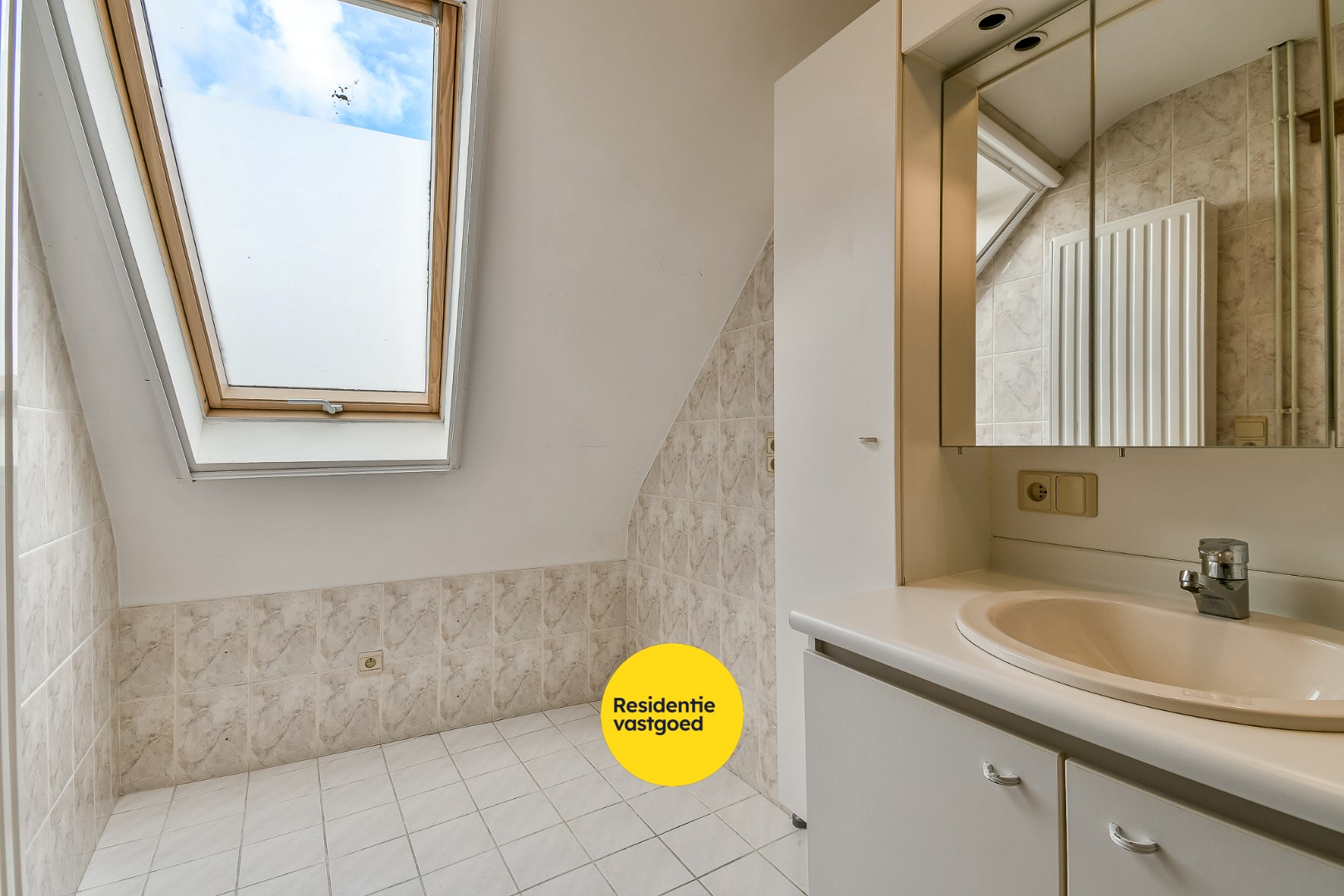 Lichtrijk appartement met 1 slaapkamer op de tweede étage te Westkerke 