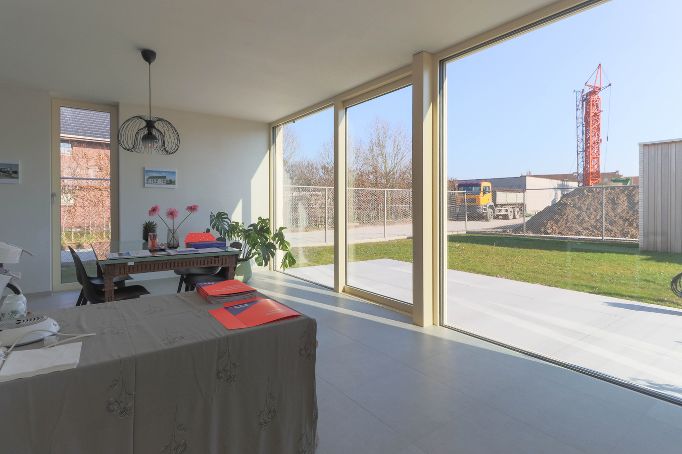 Moderne nieuwbouwwoningen met garage in groene omgeving te Kuurne 