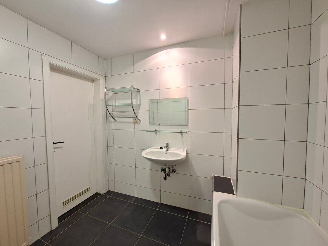 Ruim 3 slaapkamer duplex appartement te Lanaken 