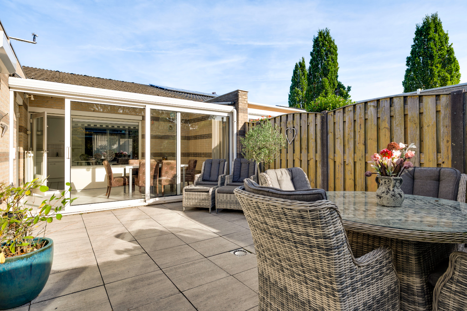 Ruime patiowoning in Weert: 3 slaapkamers, tuin op het zuiden, garage en comfortabele woonruimte van 100 m² – ideaal voor gezinnen! 