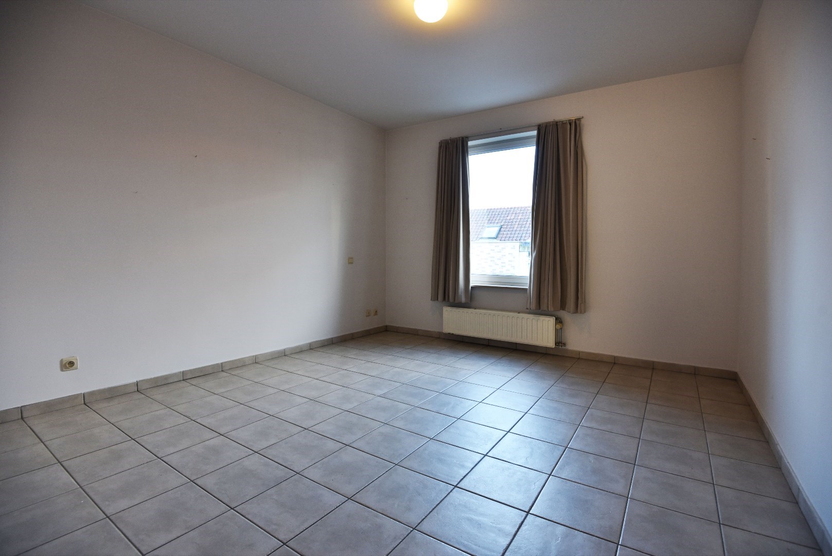 Ruim appartement met 2 slaapkamers in het centrum van Maldegem. 
