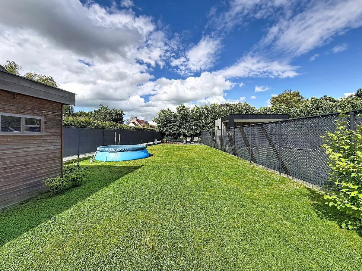 Recente woning met ruime tuin op wandelafstand van het centrum! 