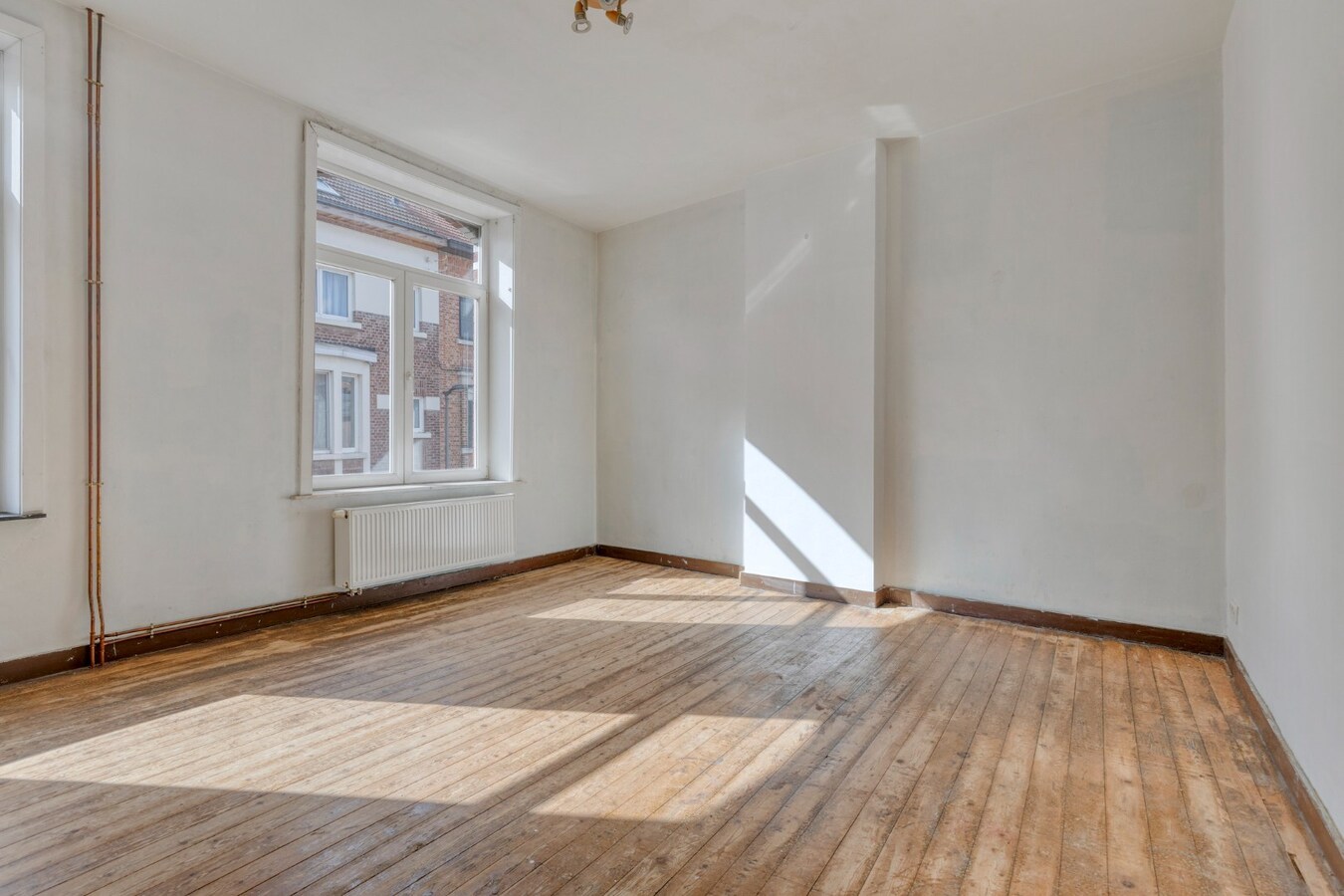 Gerenoveerd herenhuis met 4 slaapkamers en tuin in Tienen 