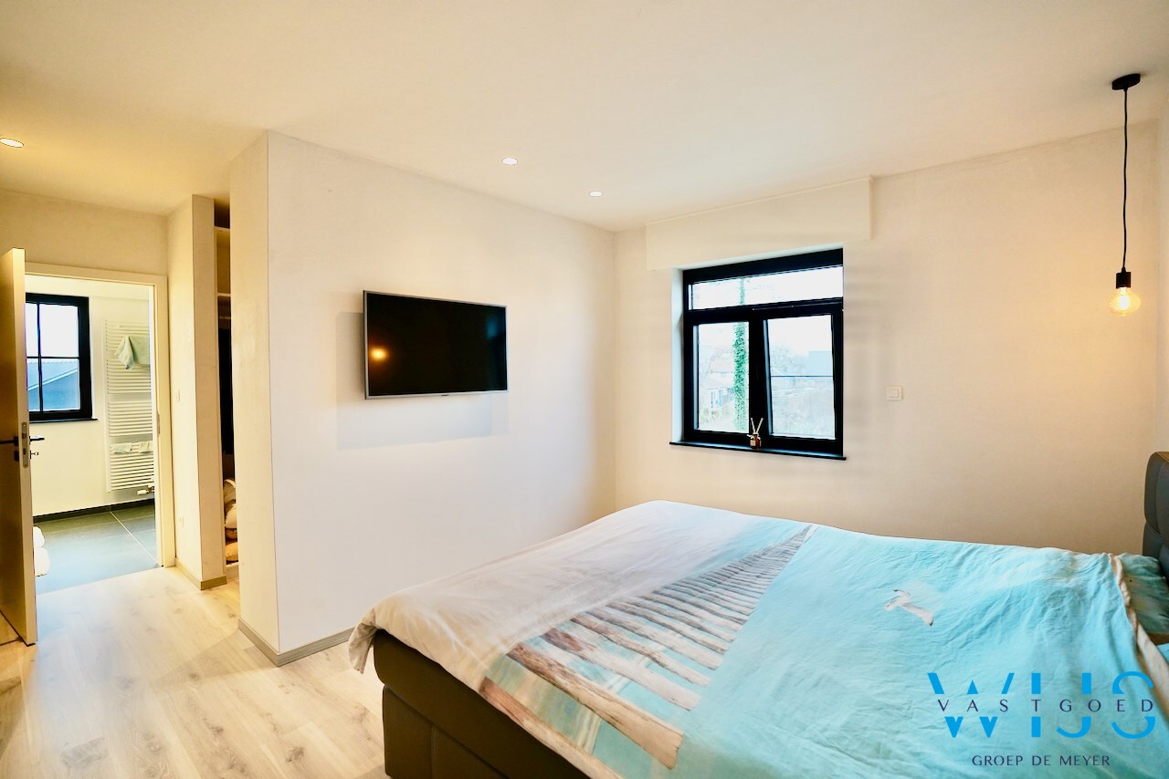 Waanzinnig mooie pastorijwoning te Assenede ! 