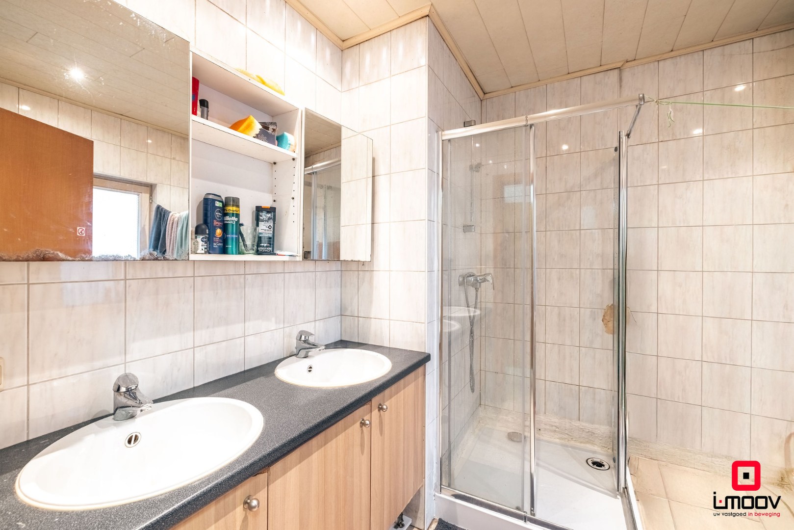 Lichtrijk en instapklaar wonen op de eerste verdieping nabij Gent 