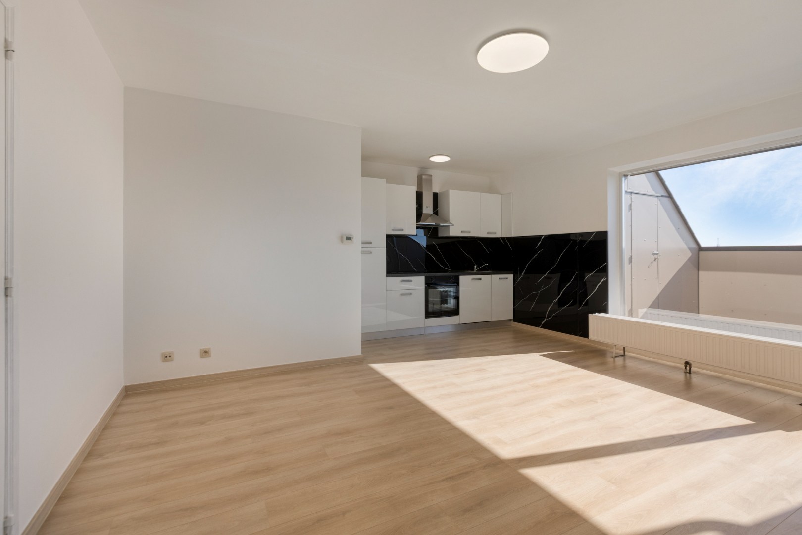 woonkamer met keuken