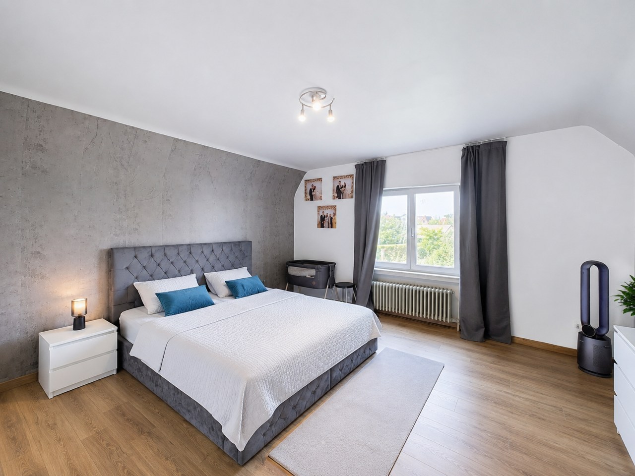 Statige villa met 4 slaapkamers en bureau 