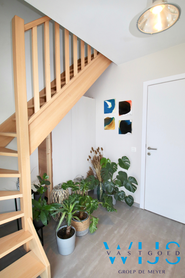 Instapklaar woonhuis met 3 slaapkamers &amp; tuin ! 