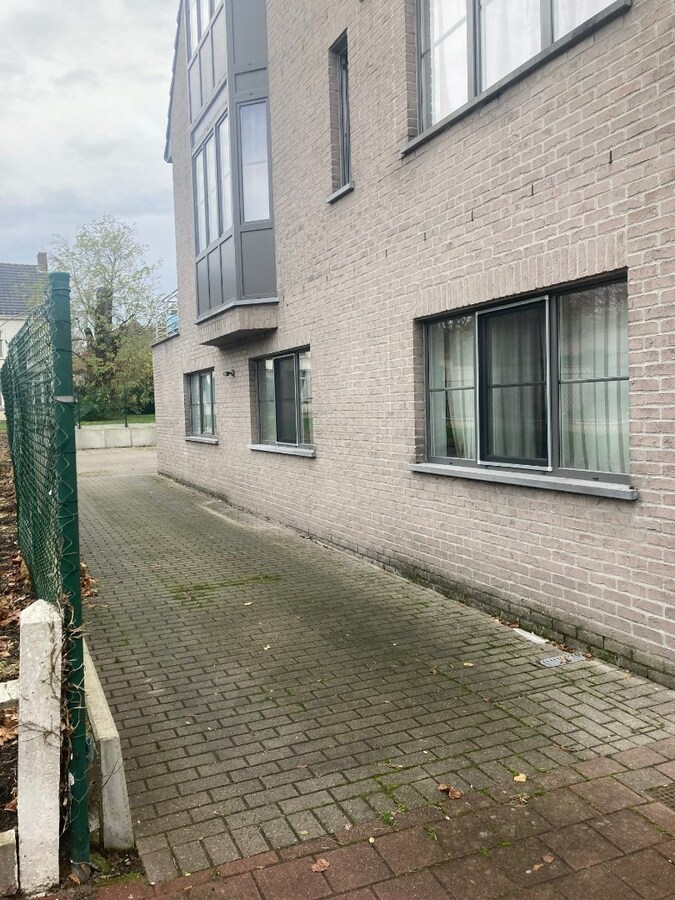 Te huur parkeerplaats - Handzame