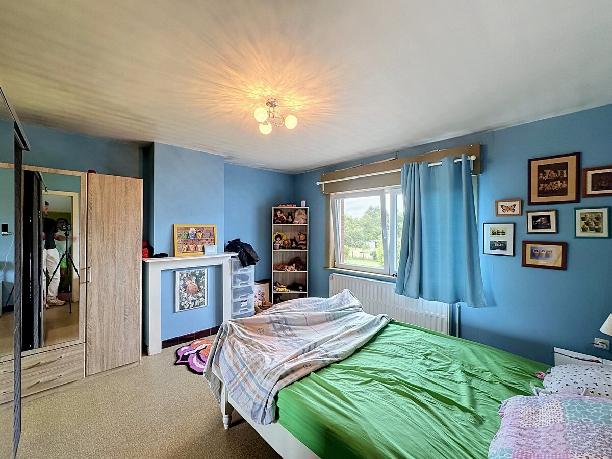 Woning met veel opbergruimte te Zomergem! 