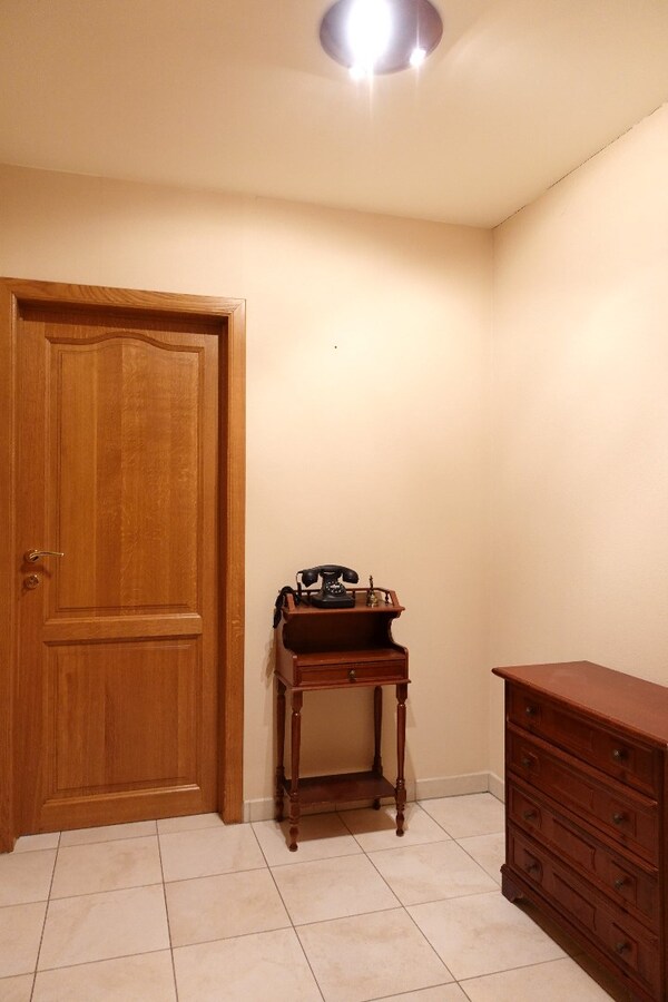 Ruim appartement te koop in Residentie Permeke op een uitstekende locatie te Jabbeke 