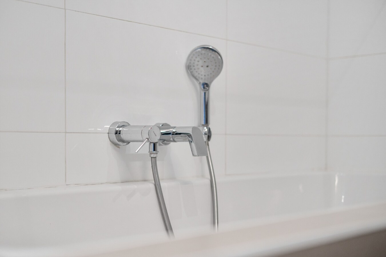 Instapklaar appartement met prachtig open en groen zicht nabij de zeedijk van Heist. 