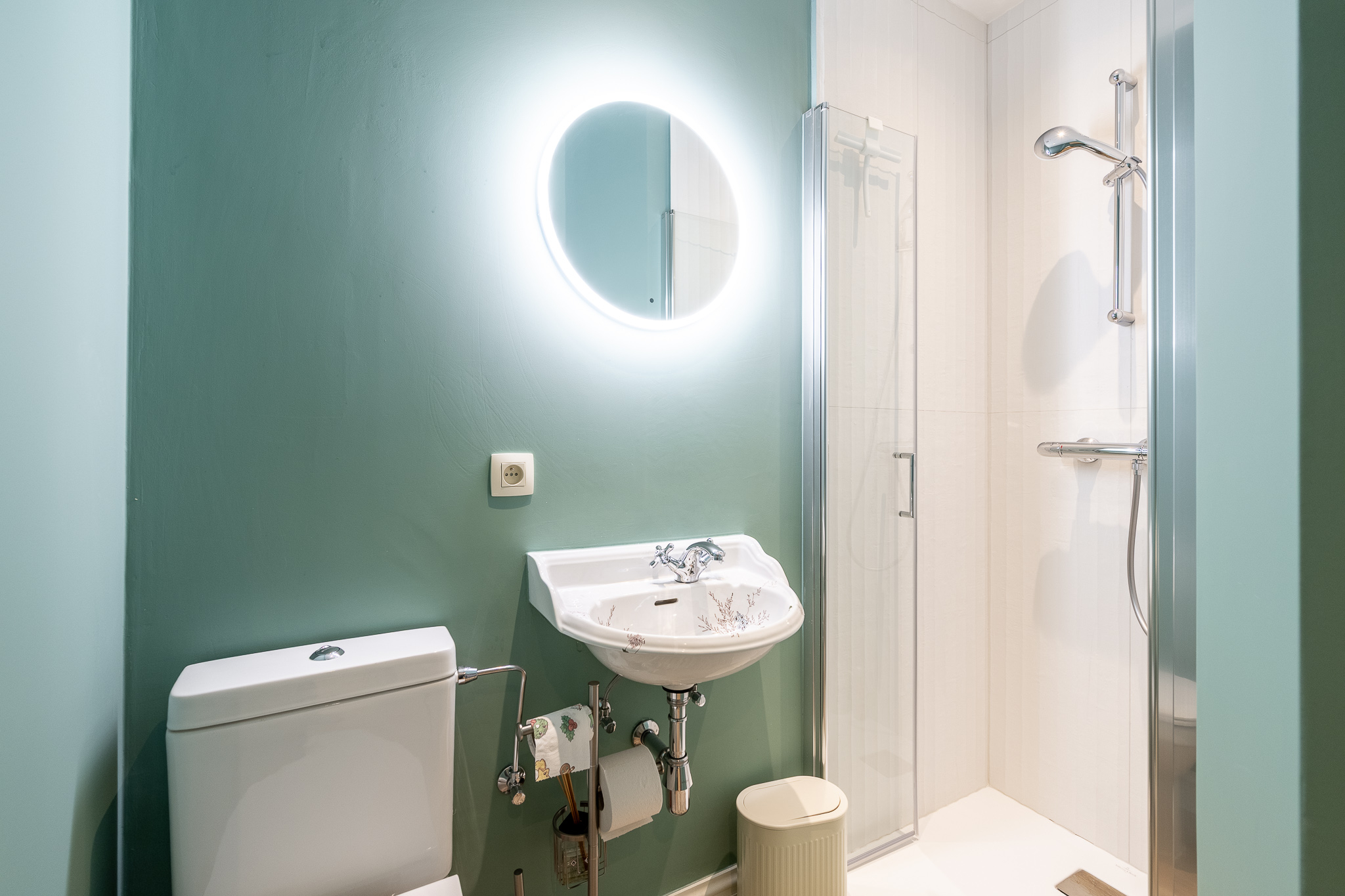 Charmante en karaktervolle herenwoning, met veel smaak gerenoveerd in het centrum van Knokke 