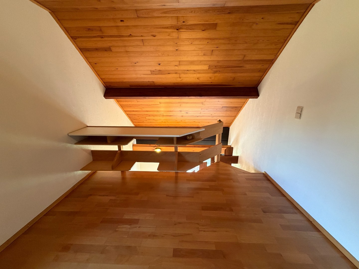 Ruime alleenstaande woning te huur met 3 slaapkamers, garage en tuin – Olmenlaan 99, Zulte 