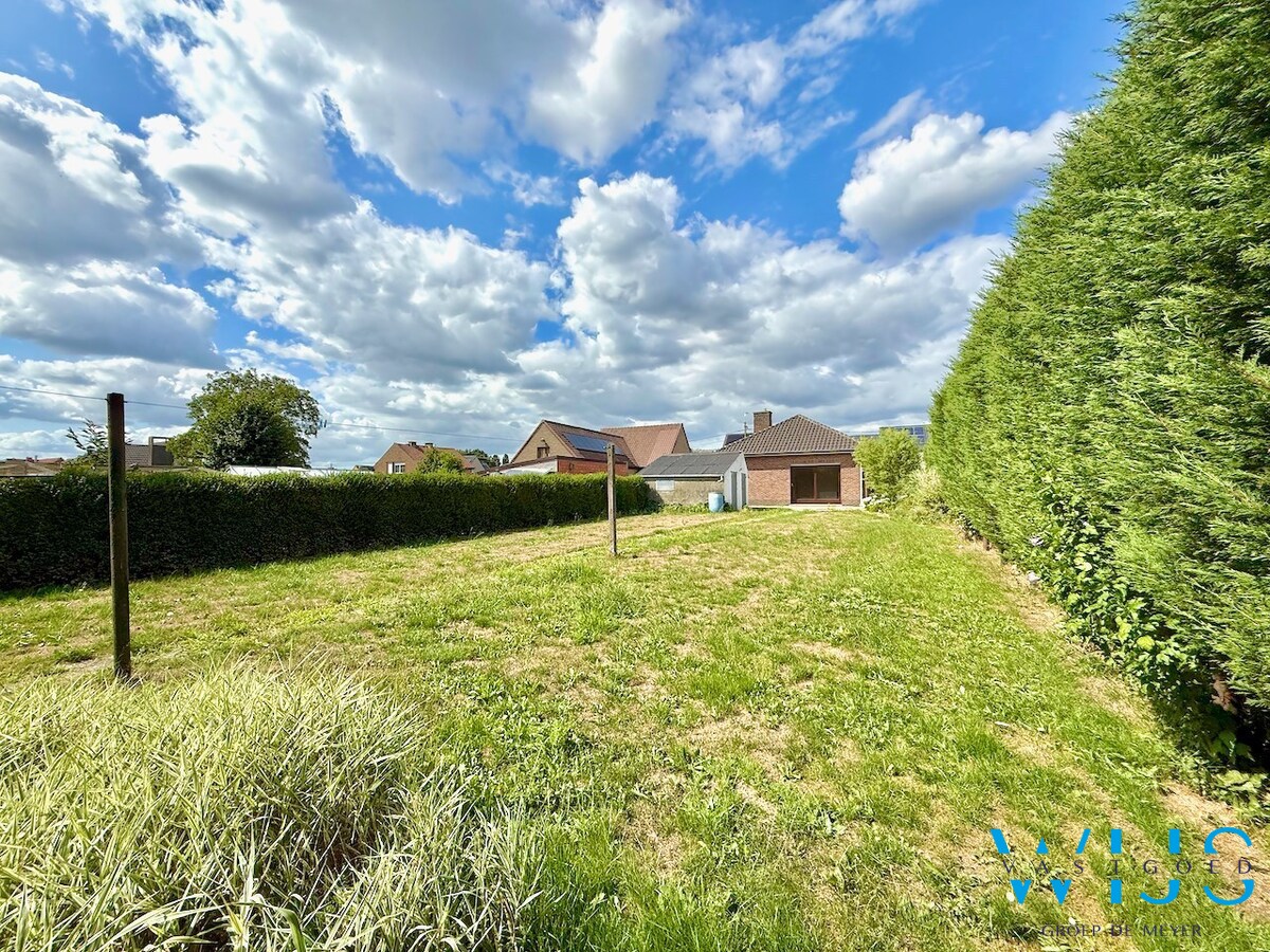 Zeer mooie bungalow op 930m² in Ertvelde 