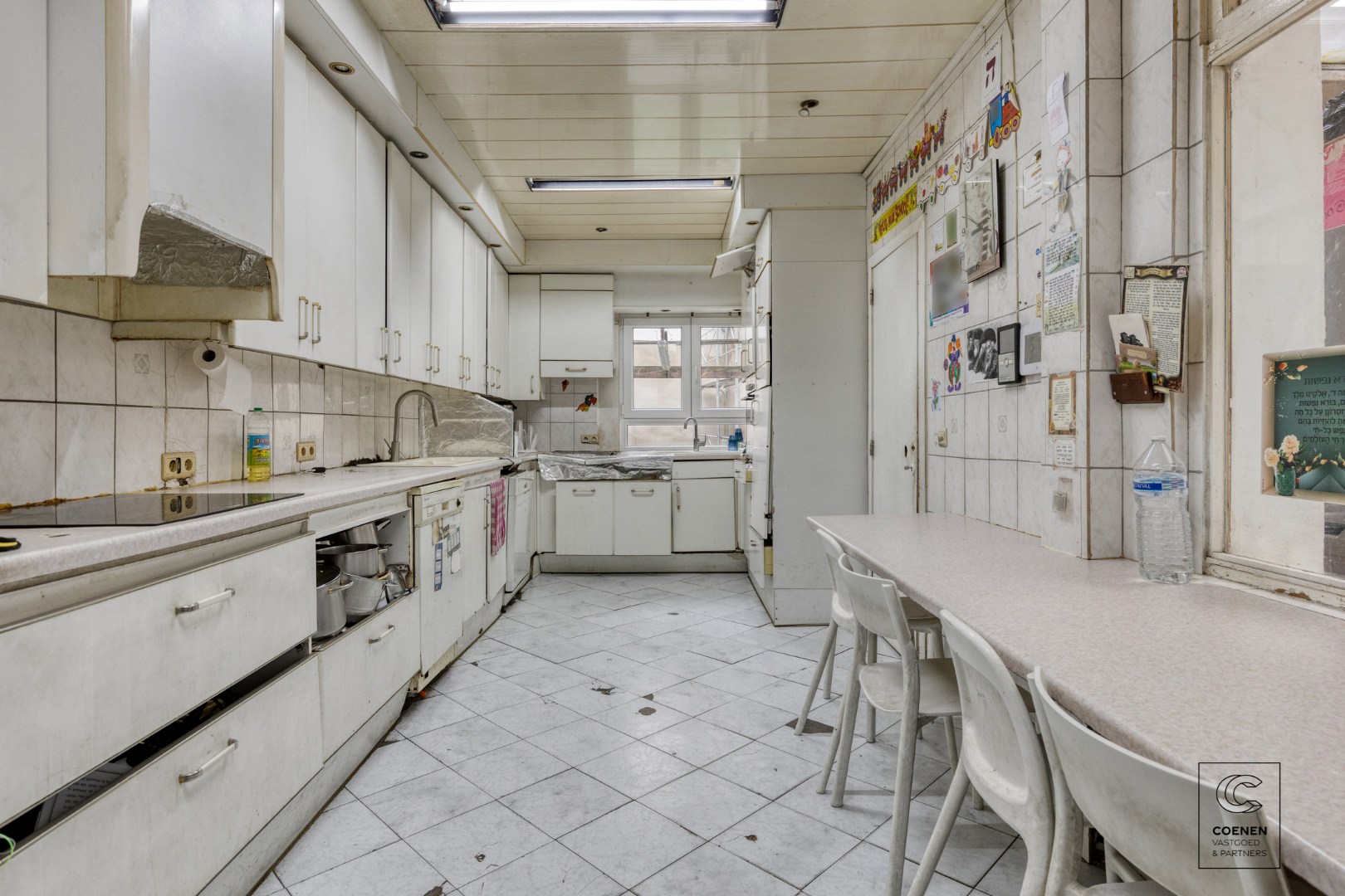 Te renoveren herenwoning met een bewoonbare oppervlakte van 248m² op een TOPlocatie in hartje Zurenborg! 