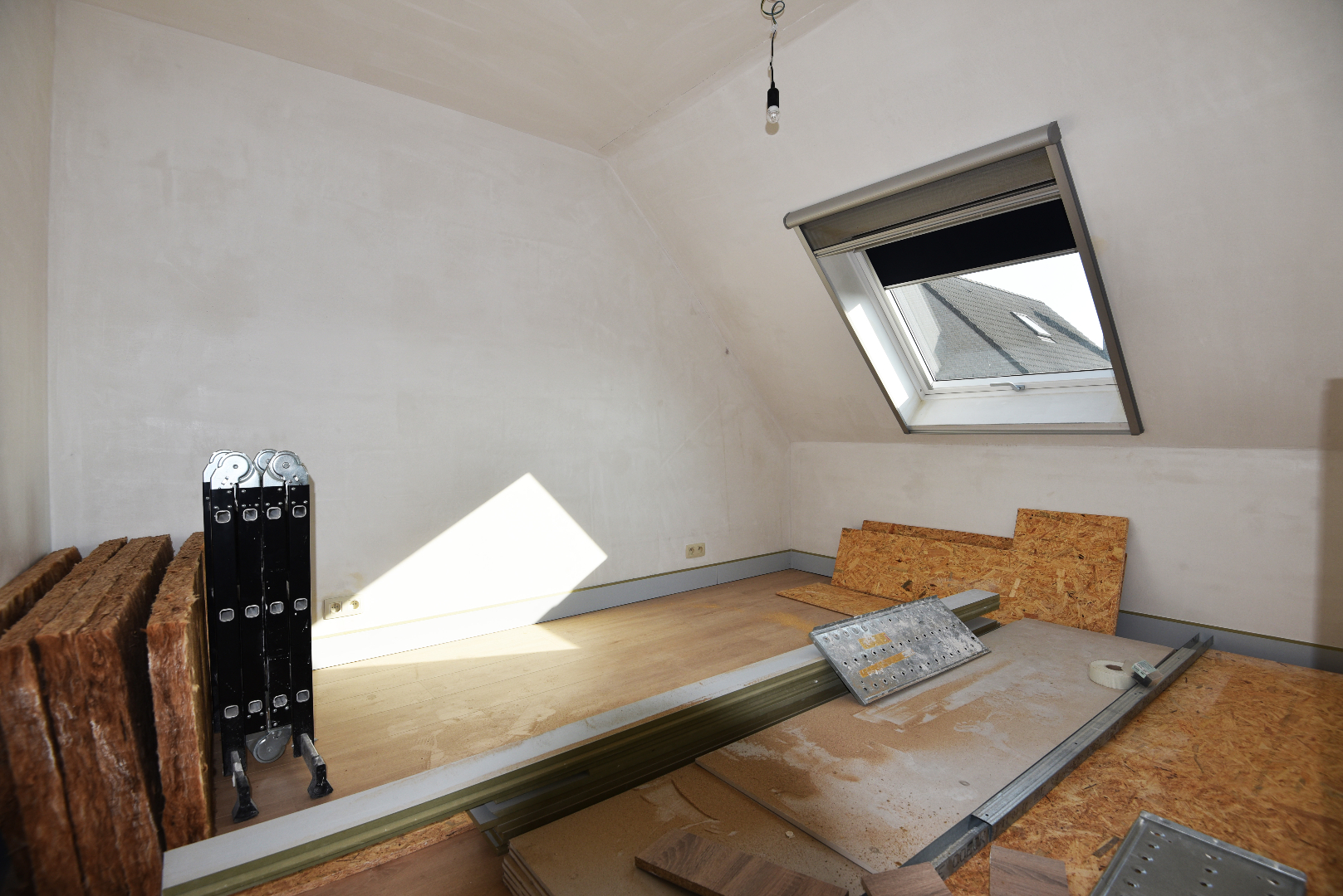 Nieuwbouw 4 slpks, garage en tuin nabij centrum Adegem 