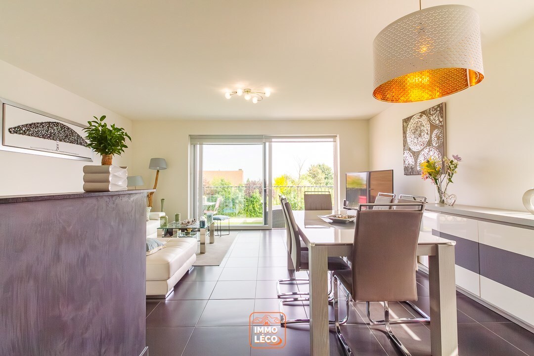 Appartement moderne avec terrasse et parking privé, en face du parc de Mouscron ! 