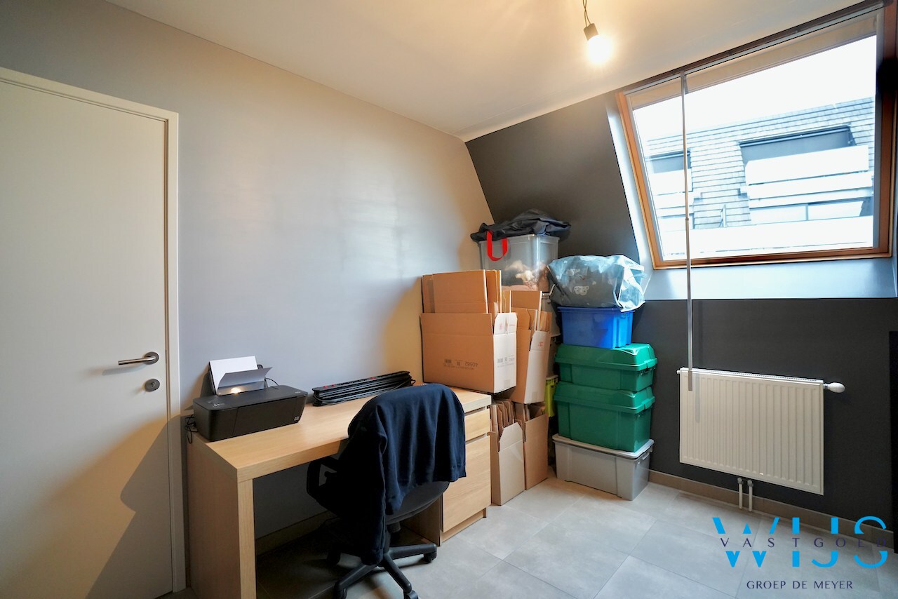 Prachtig lichtrijk appartement in het CENTRUM van ERTVELDE ! 