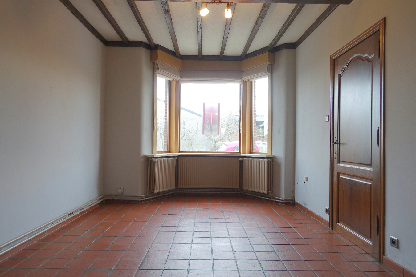 Ruime halfopen woning met tuin 